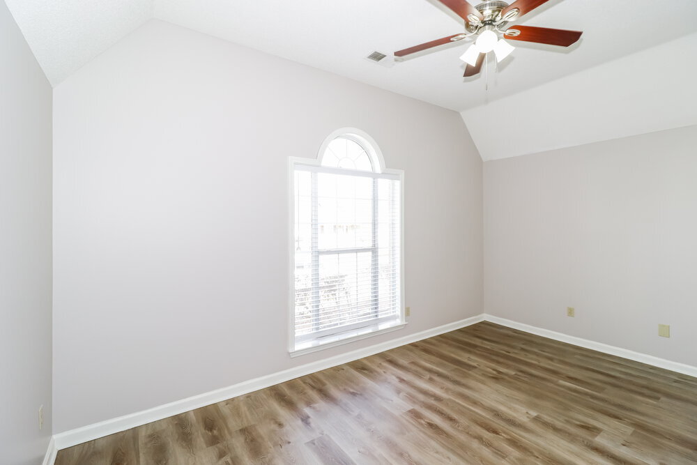 Building Photo - 6943 Parkbrook Ln