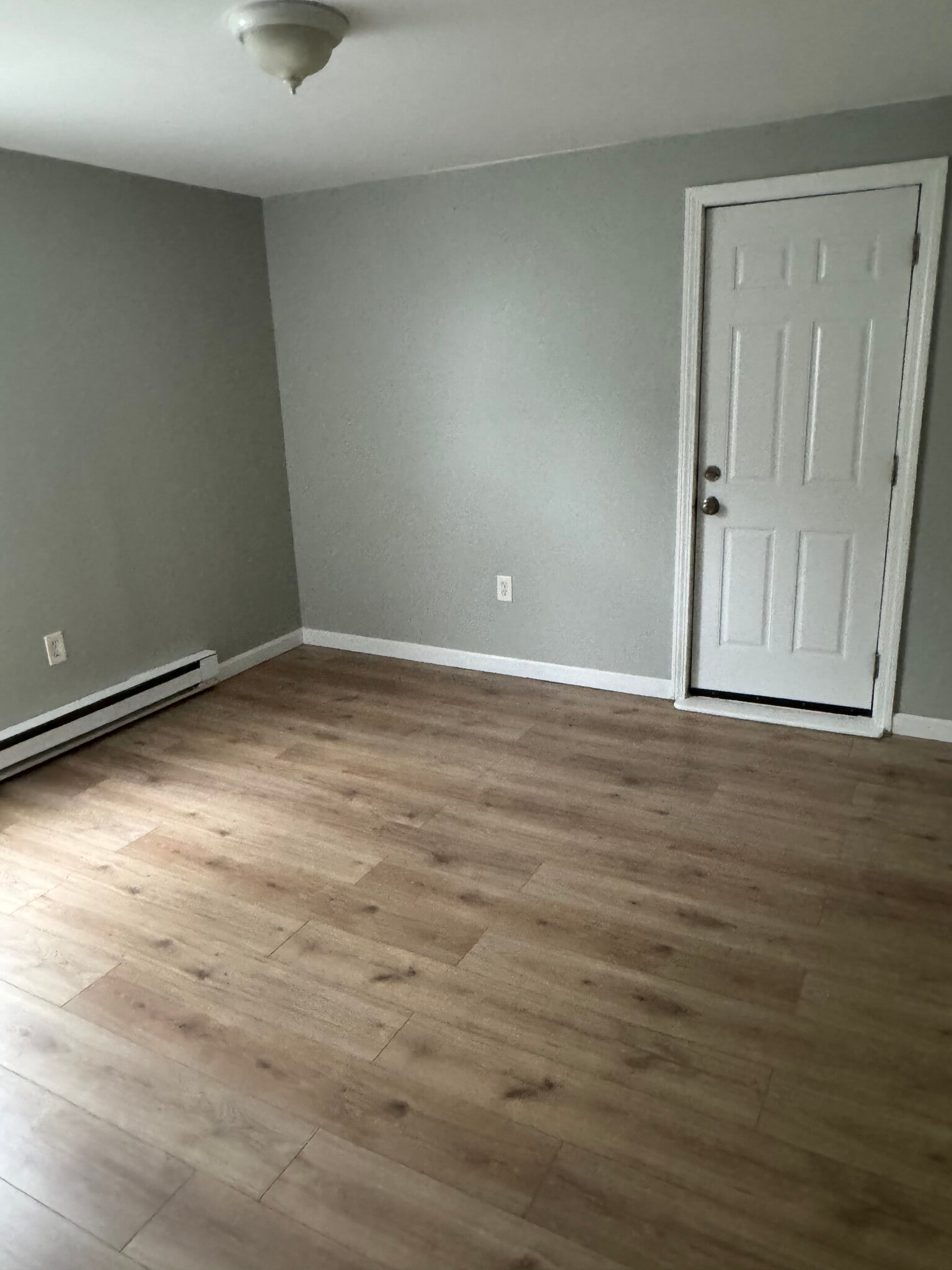 Building Photo - 111 Ennell St