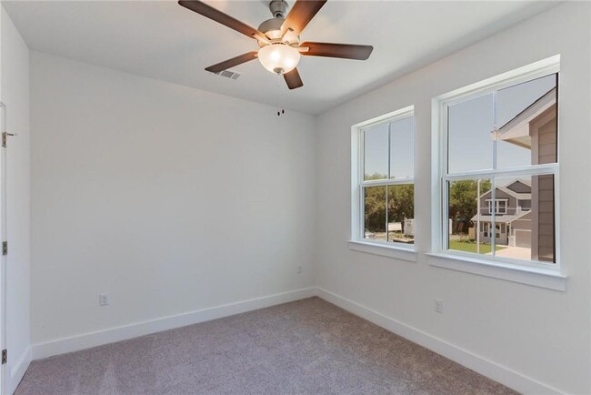 Building Photo - 1617 Woodwind Ln