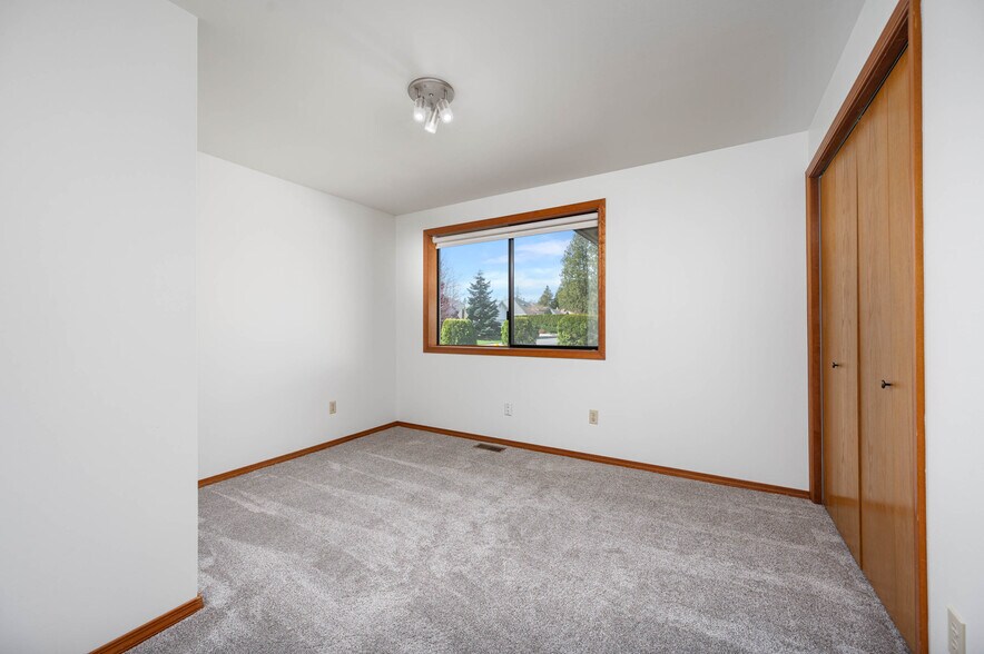 bedroom 1 - 12371 Rainier Dr