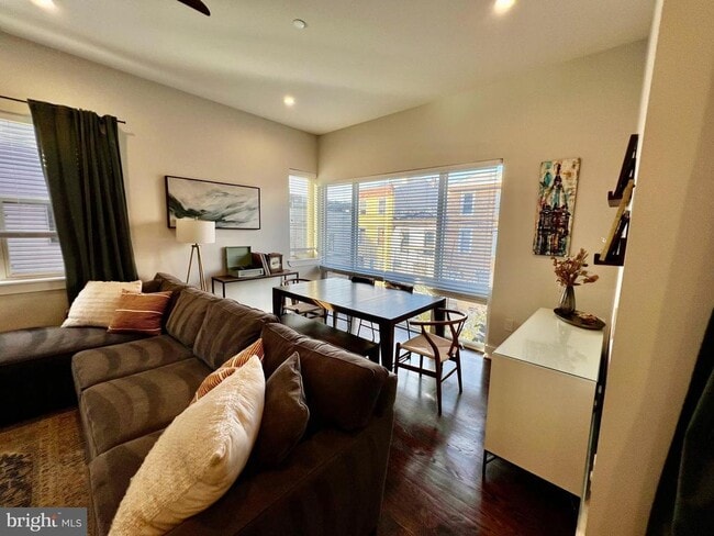 Building Photo - 1246 S Hancock St