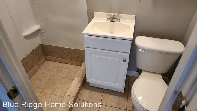 Building Photo - 4 br, 2 bath House - 1165 Margurite Street