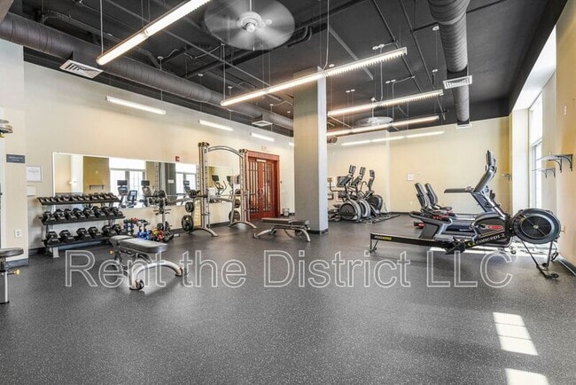 Building Photo - 1391 Pennsylvania Ave. SE