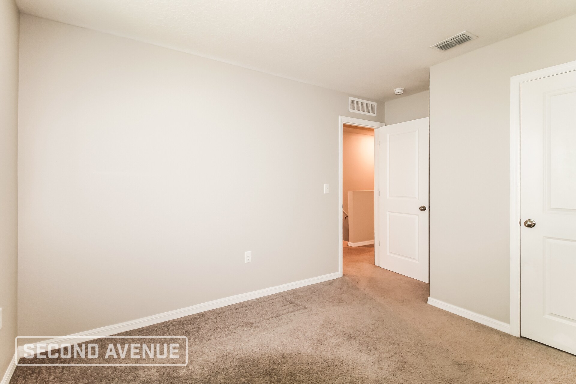 Building Photo - 2761 W Shaw Pl