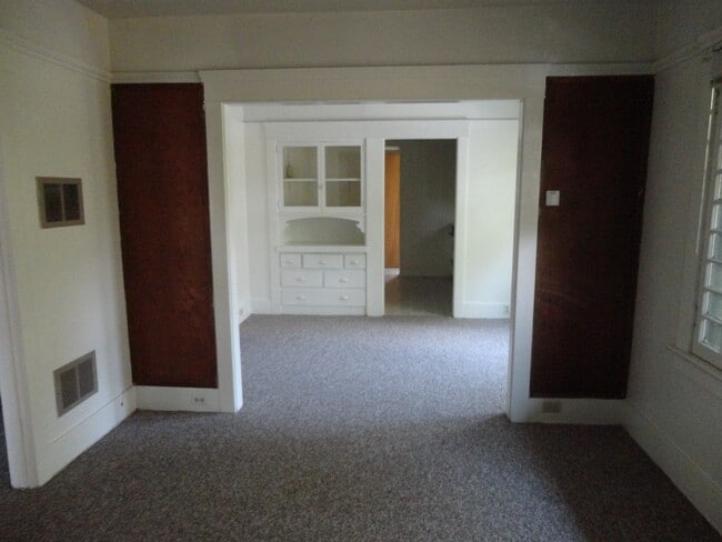 Building Photo - 1417 Marsh St