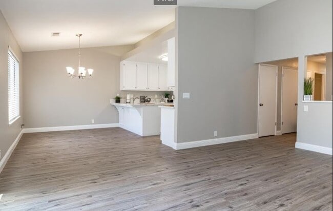 Building Photo - 1129 Cedar Creek Dr