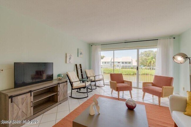 Building Photo - 6124 S River Run Dr