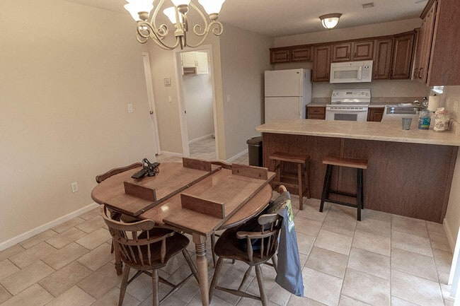 Building Photo - 4203 Spring Cress Dr