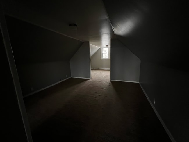 Building Photo - Rao - E145