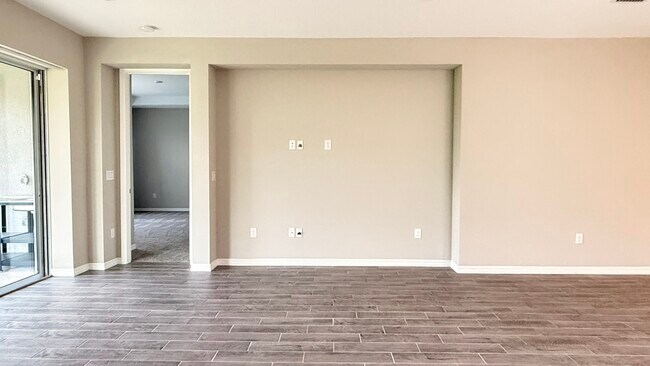 Building Photo - 5911 Fieldmoor Ct