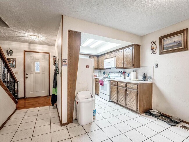 Building Photo - 9907 Mashburn Blvd