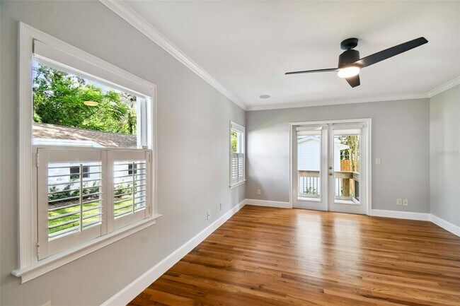 Building Photo - 2918 W Coachman Ave