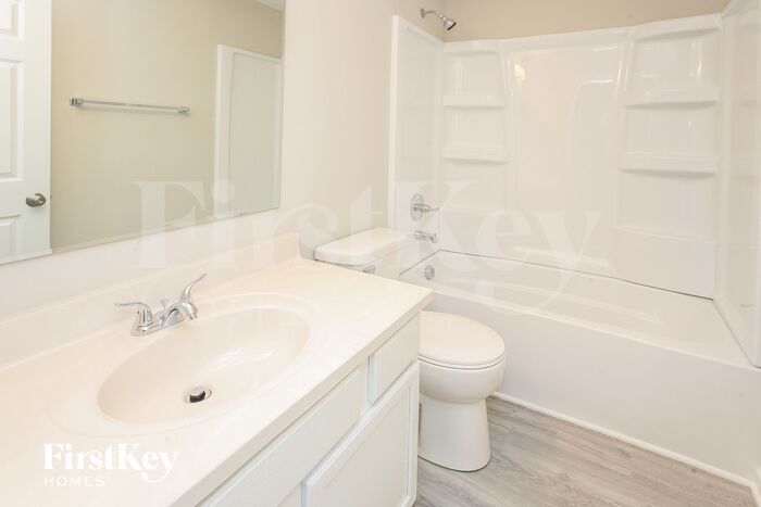 Building Photo - 12368 Deerview Dr