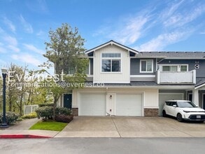 Building Photo - 4001 S 211th Pl