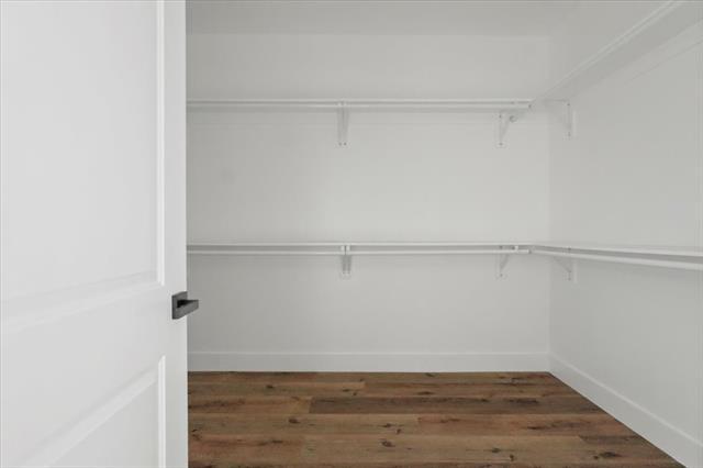 Building Photo - 1116 E Oleander St