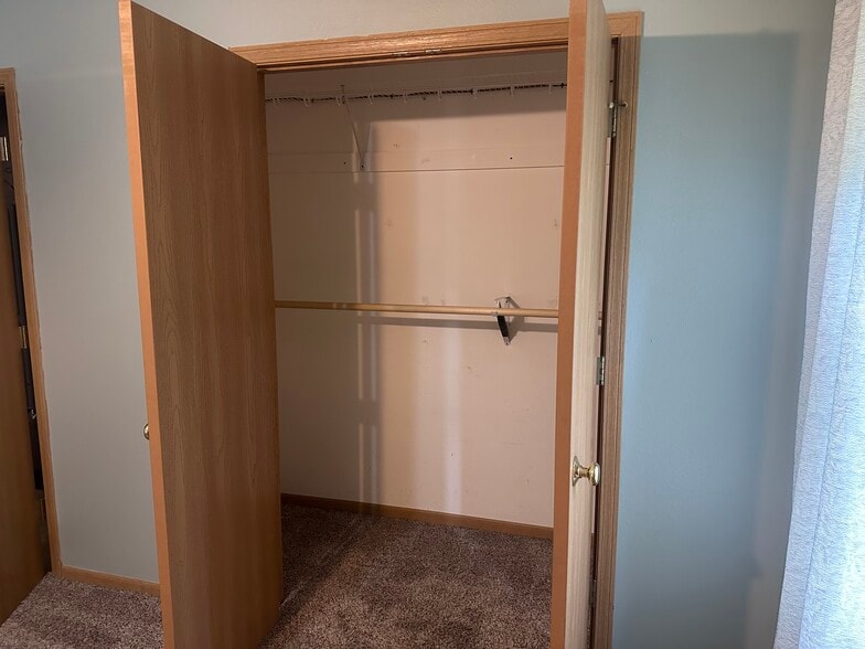 Second bedroom with large closet - 201 & 203 Walker