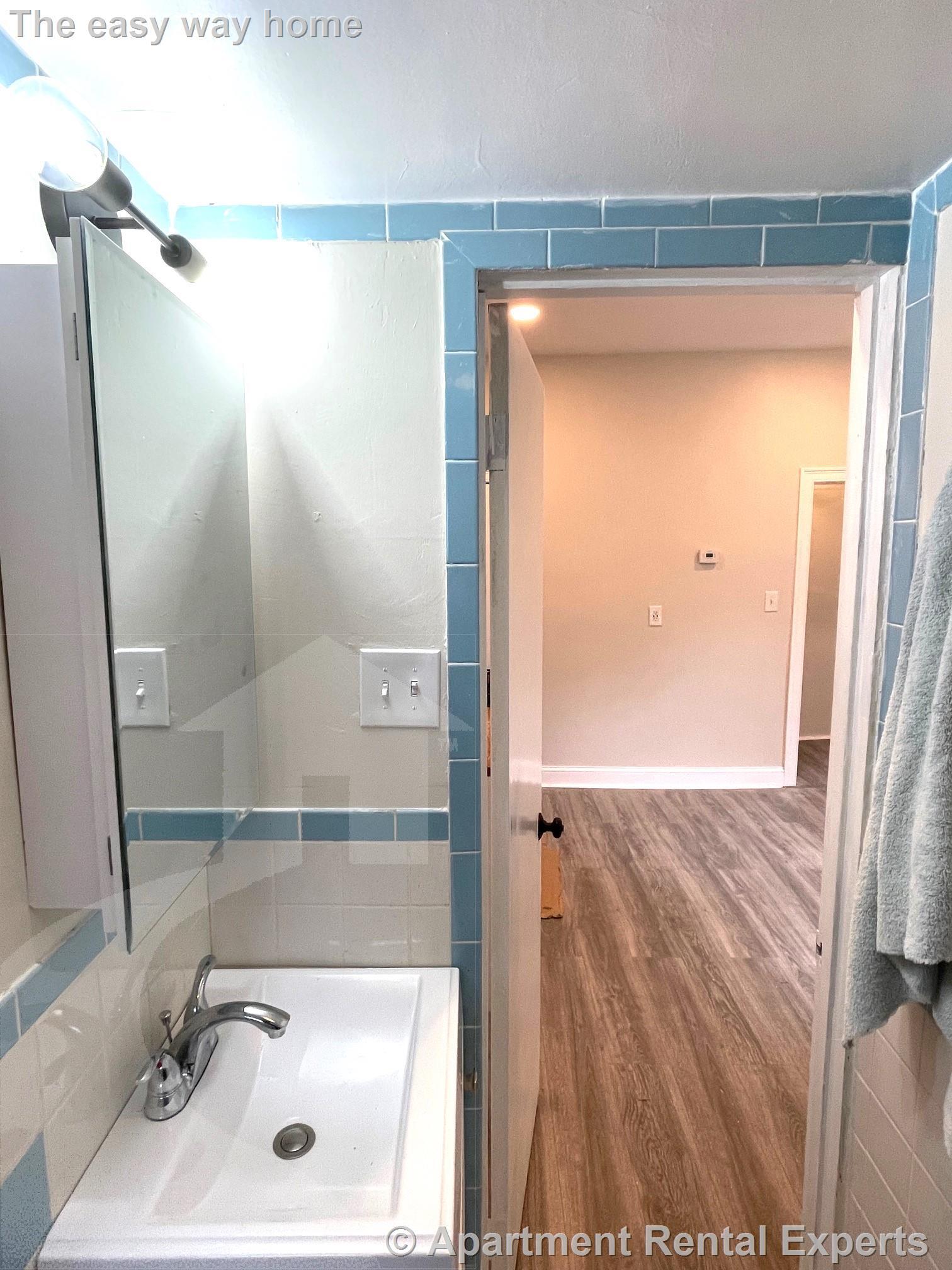 Building Photo - 26 Kenwood St