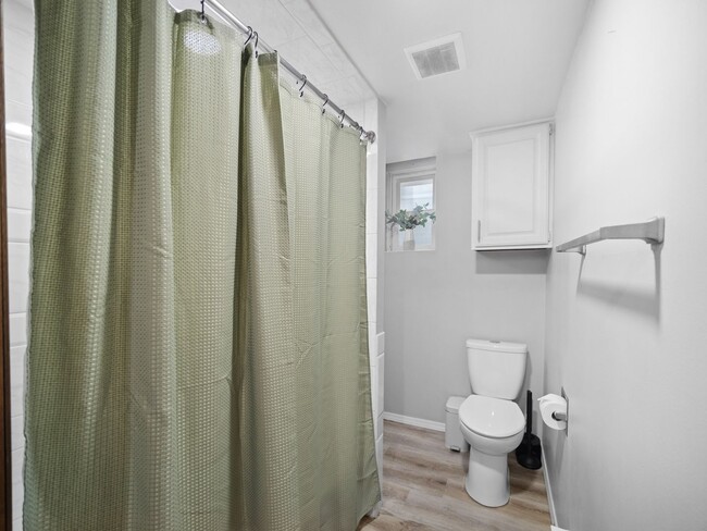 Building Photo - Cozy 2-Bed/1-Bath in Historic Browne’s Addition (Furnished)