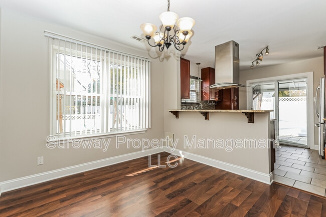 Building Photo - 29 Franklin Dr