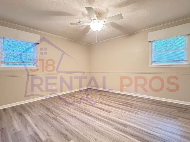 Building Photo - 3 Bed, 1 Bath Home in Ruston
