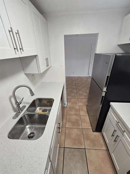 Building Photo - 2719 NW 39th Terrace