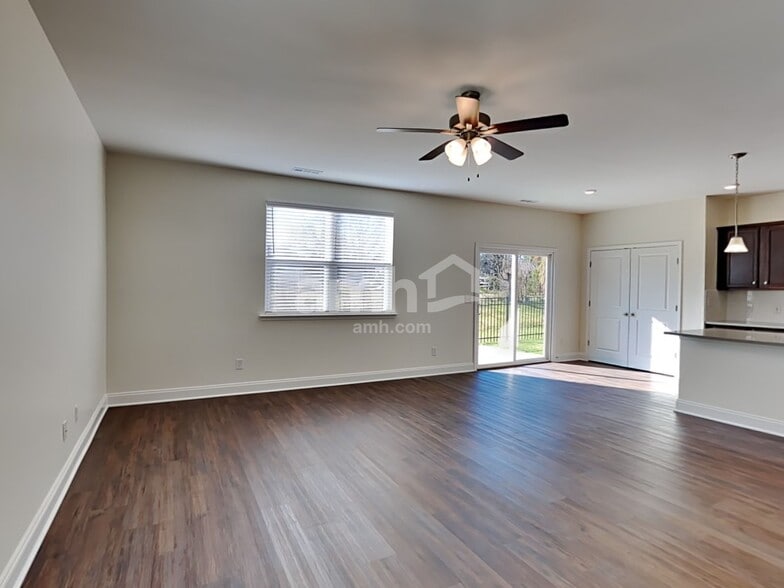 Building Photo - 5211 Virtue Ave