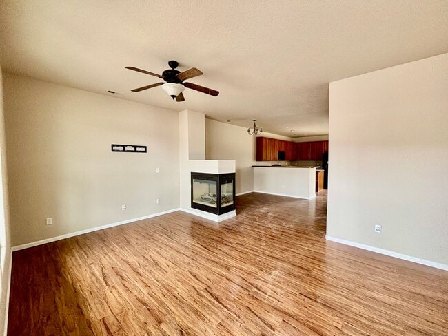 Building Photo - Shannara Grove townhome for rent!