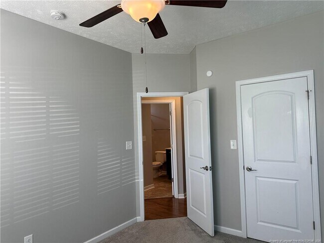 Building Photo - 498 New Castle Ln