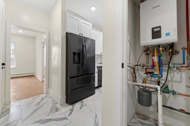 Building Photo - 2321 John F. Kennedy Blvd