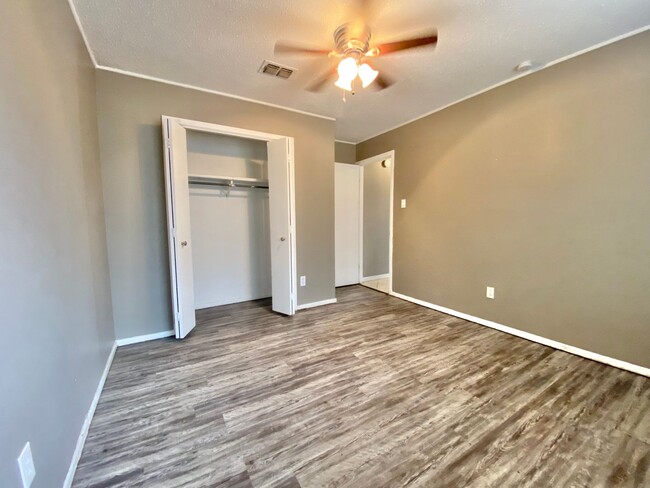 Building Photo - Move in special 2nd months rent $350 off