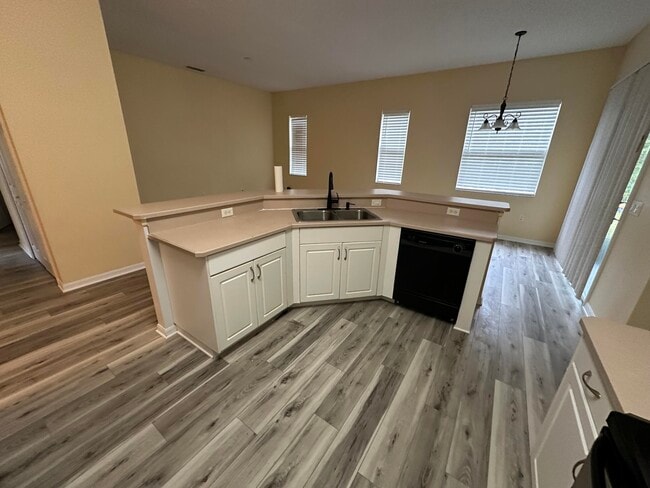 Building Photo - 931 Dorchester Rd