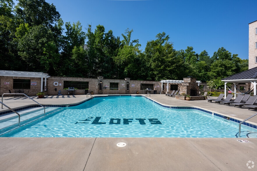 Pool - The Lofts at Little Creek/Lofts at Hillside