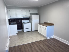 Building Photo - 419 Belmont Ave