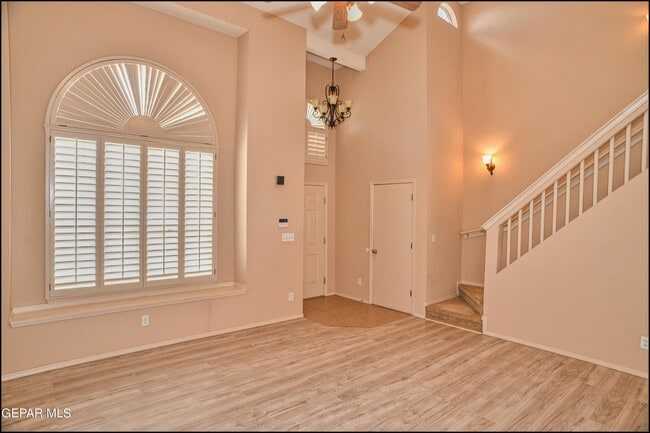 Building Photo - 3140 Tierra Encino Dr