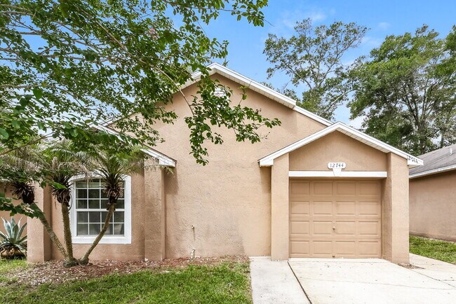 Building Photo - 12744 Ashbrook Cir W