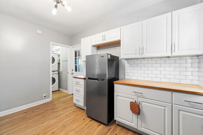 Building Photo - 10150 S Wentworth Ave