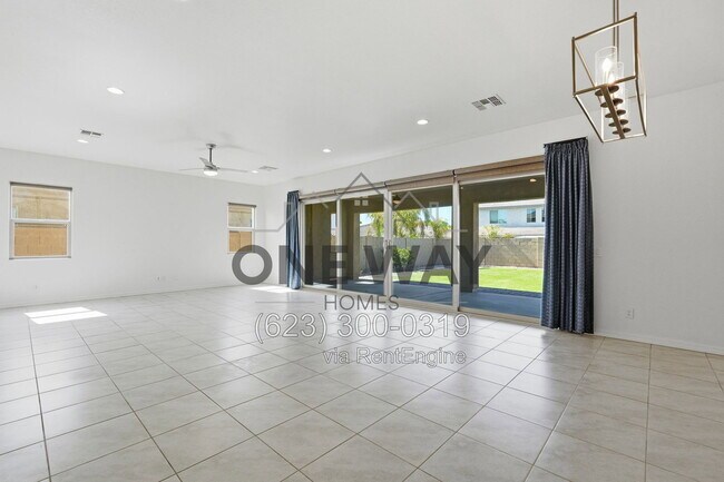 Building Photo - 9960 E Seismic Ave
