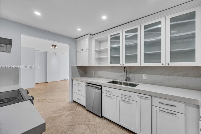 Building Photo - 11 Island Ave