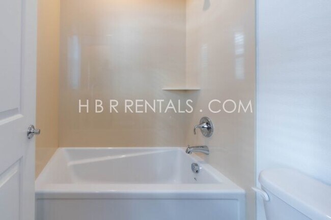 Building Photo - Spacious 4-Bedroom Haven with 4 Full Baths in Lathrop – 3,200 Sq. Ft. of Comfort and Style!