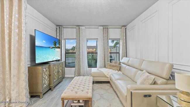 Building Photo - 1320 Lara Cir