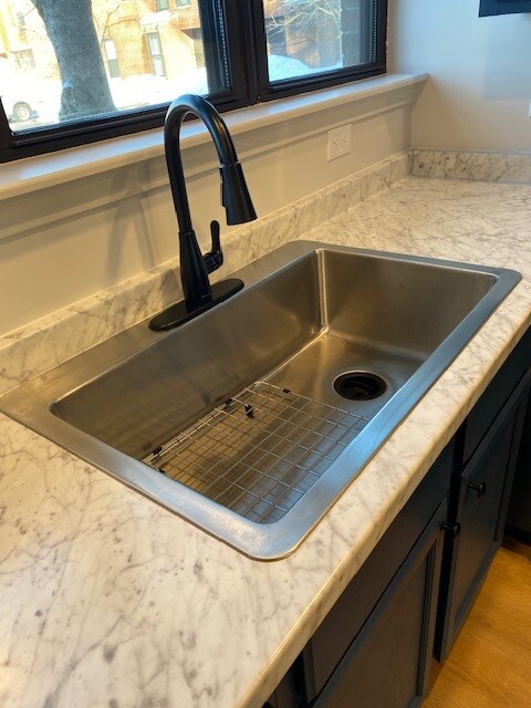 Building Photo - 20 Juniper Ln