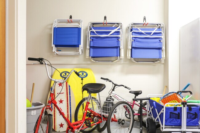 Building Photo - 1013 Mandalay Beach Rd