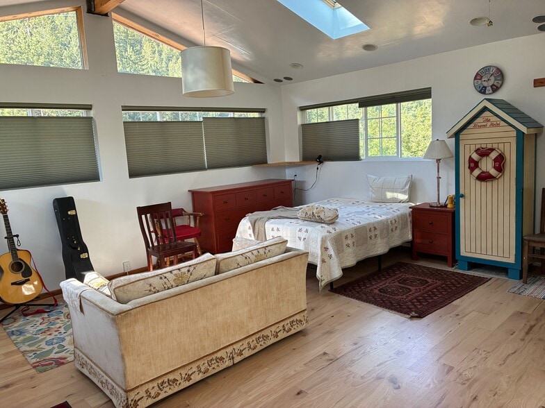 Building Photo - 8398 Lefthand Canyon Dr