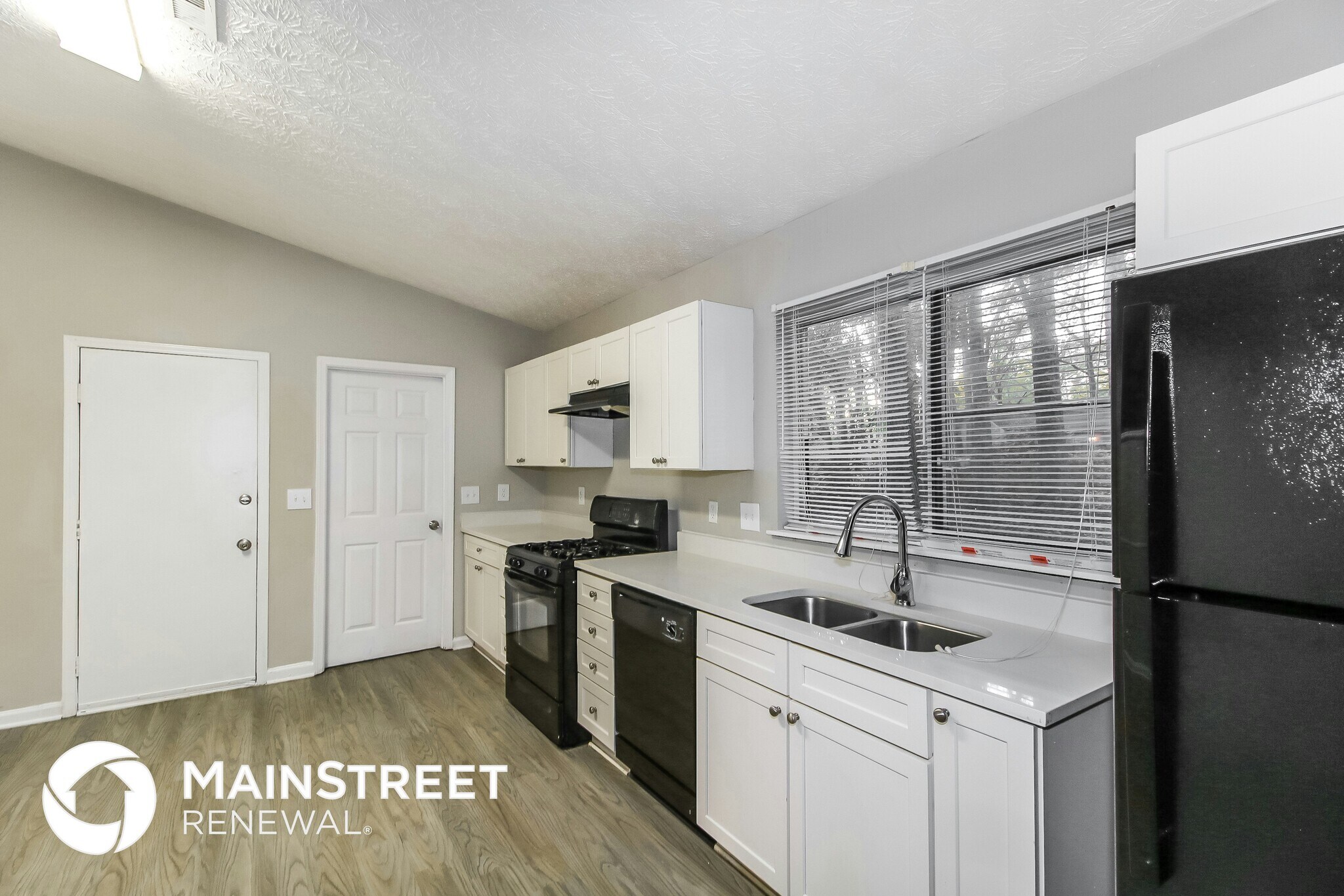 Building Photo - 9224 Raven Dr