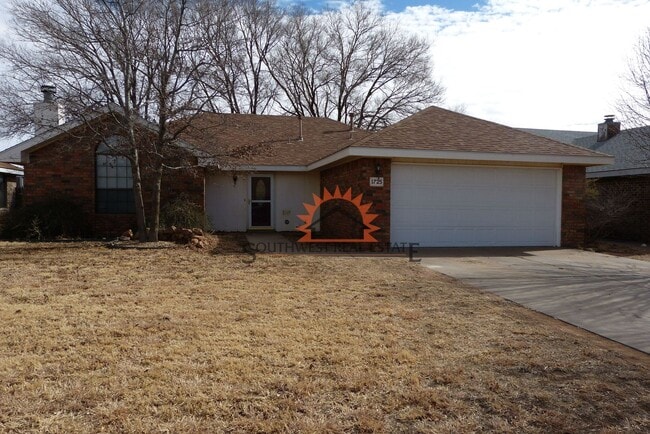 Primary Photo - Lovely 3 bedroom 2 bathroom brick home wit...