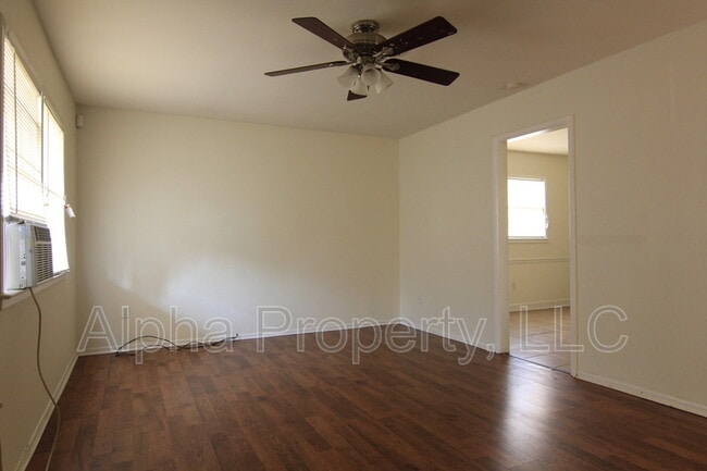 Building Photo - 38 Cotswold Terrace