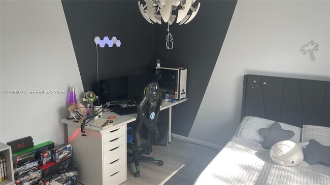 Building Photo - 10138 Royal Palm Blvd