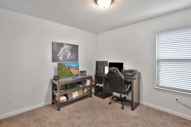 Building Photo - 1317 Cres View Dr