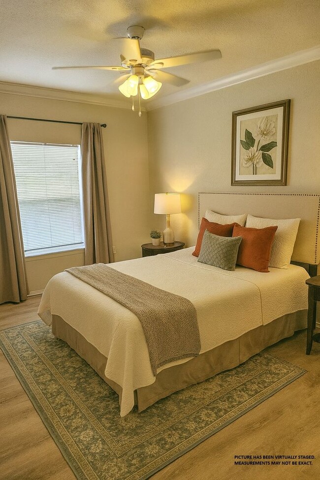 Building Photo - Lake Mary Townhome