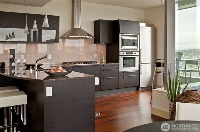 Building Photo - Stunning 2BR/2Bath luxury condo above Hyatt at Olive 8 APT 2905